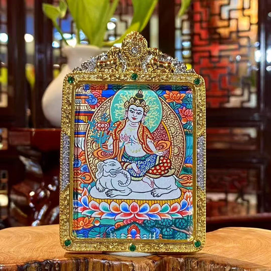 Front view of hand-painted Samantabhadra Bodhisattva thangka pendant in a gold-plated Tibetan Gawu box (56 × 45 mm)
