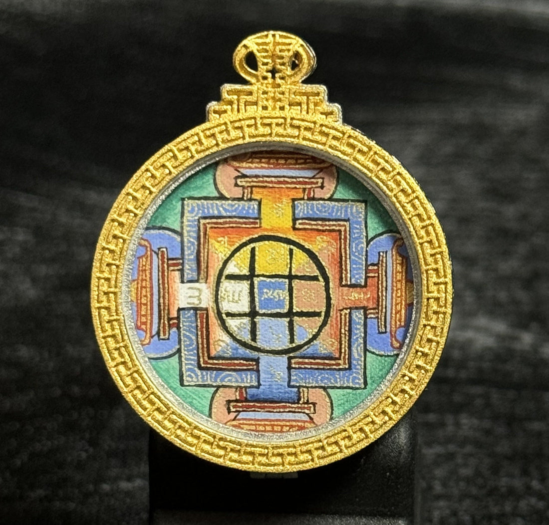 Thangkamarket-Unlock Spiritual Wisdom and Protection with the Hand-Painted Vajradhara Mandala Thangka