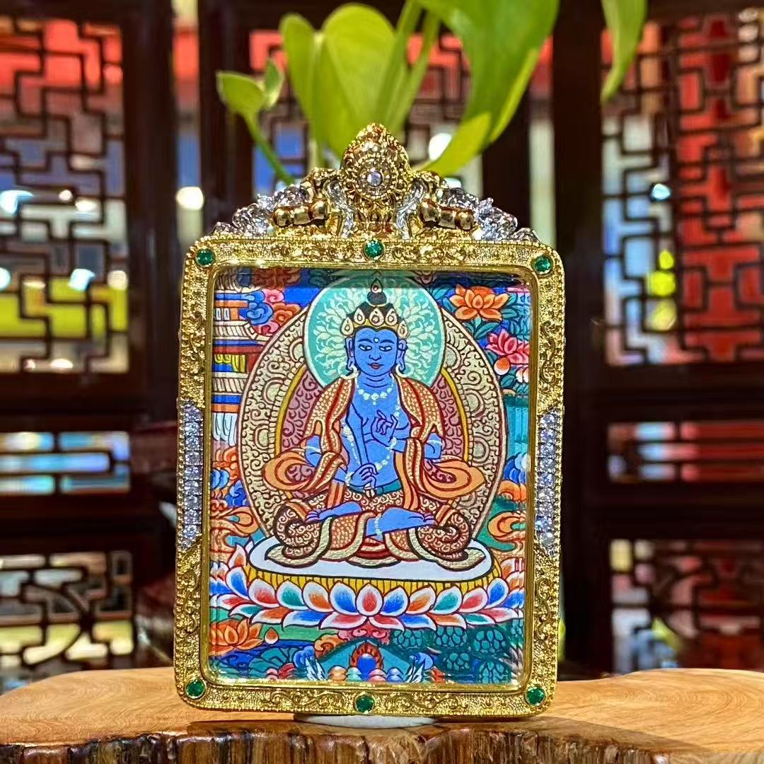 Hand-painted Akashagarbha Bodhisattva thangka in gold-plated copper gau pendant, front view, 56×45mm