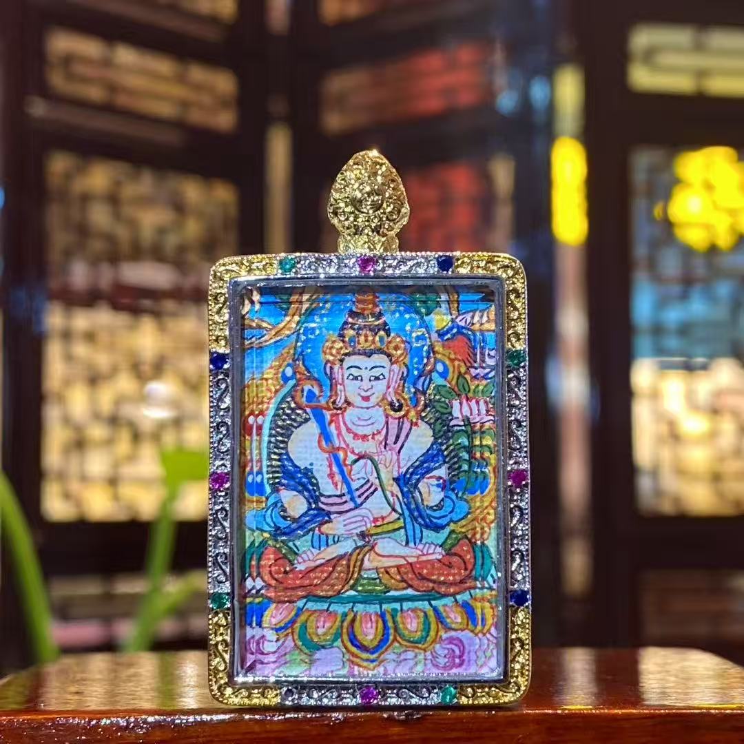 Hand-painted Akashagarbha Bodhisattva thangka in gold-plated copper gau pendant, front view, 25×35mm