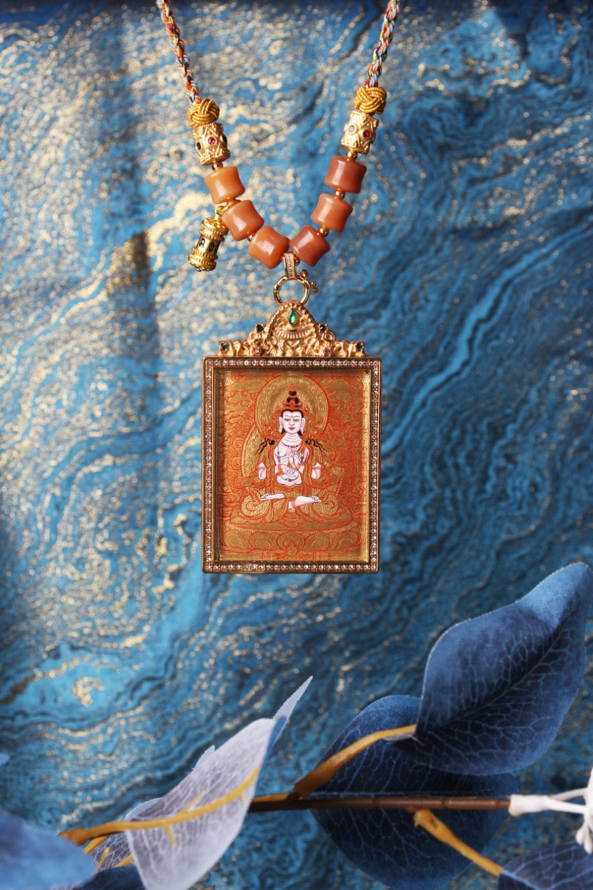 Full display of hand-painted Mahasthamaprapta Bodhisattva mini thangka pendant in Rebgong gold thangka tradition, highlighting iconographic proportions, mineral pigment coloration, and double-sided titanium steel casing