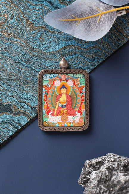 Shakyamuni Buddha Mini Thangka Pendant Hand-Painted • Mineral Pigments • Menri Style • Tibetan Origin • 4 × 5 cm