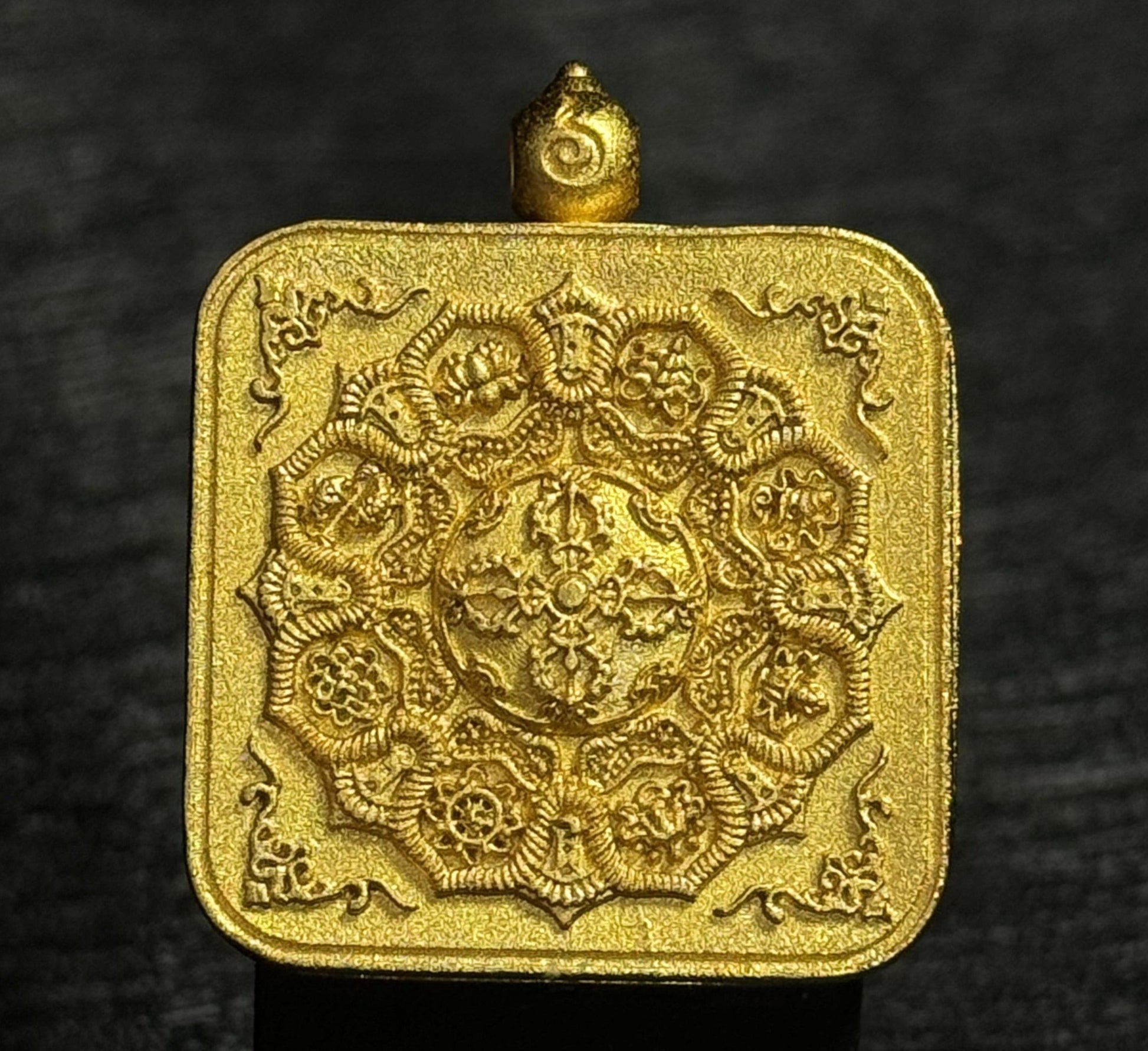 Small 2×2cm Tibetan mini thangka of Mahāsthāmaprāpta Bodhisattva, collectible Buddhist art painted with natural mineral pigments for long-term preservation