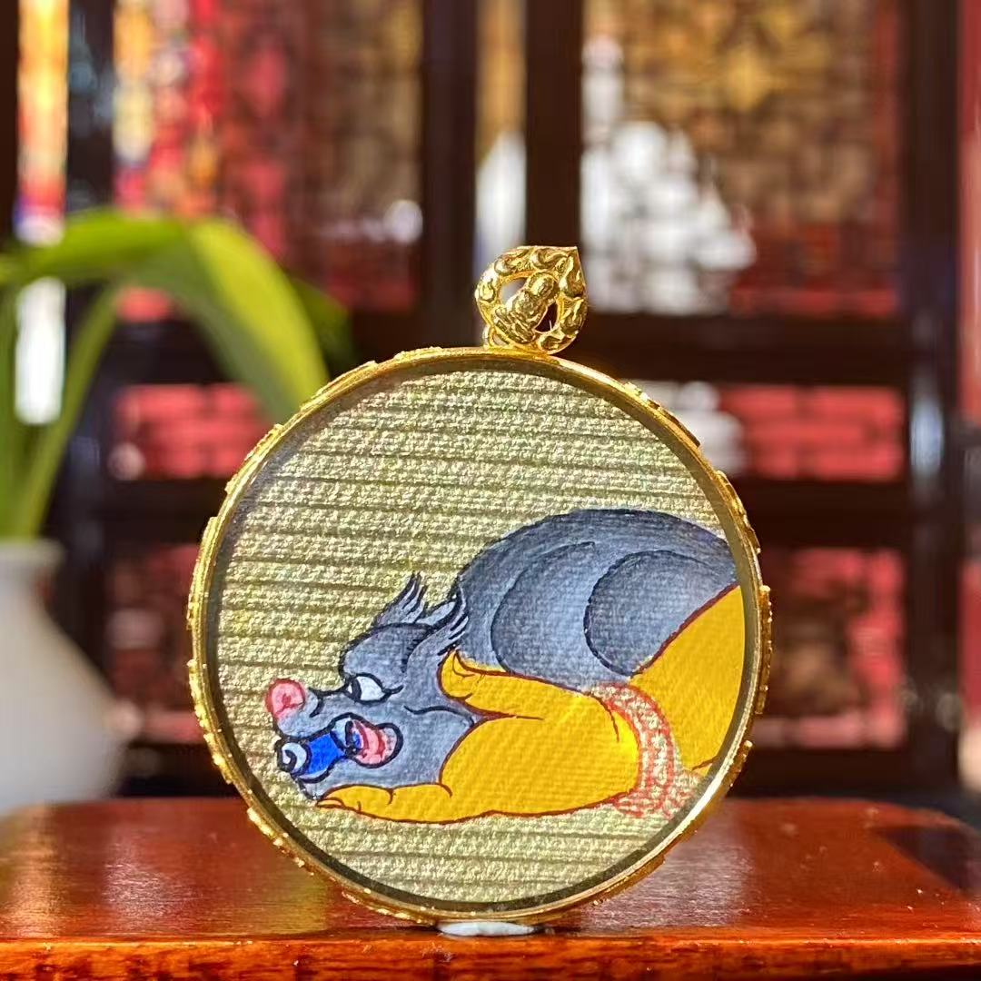 Back view of Gau Thangka pendant featuring the Wealth-Spouting Mouse (Nyule), hand-painted in Rebgong style, symbolizing continuous and non-depleting abundance