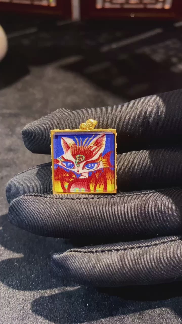 360-degree view of Fox Spirit (Hu Xian) and Peach Blossom Tibetan mini thangka pendant, double-sided hand-painted in 18K gold, crafted in Rebgong tradition with sapphire crystal gau box