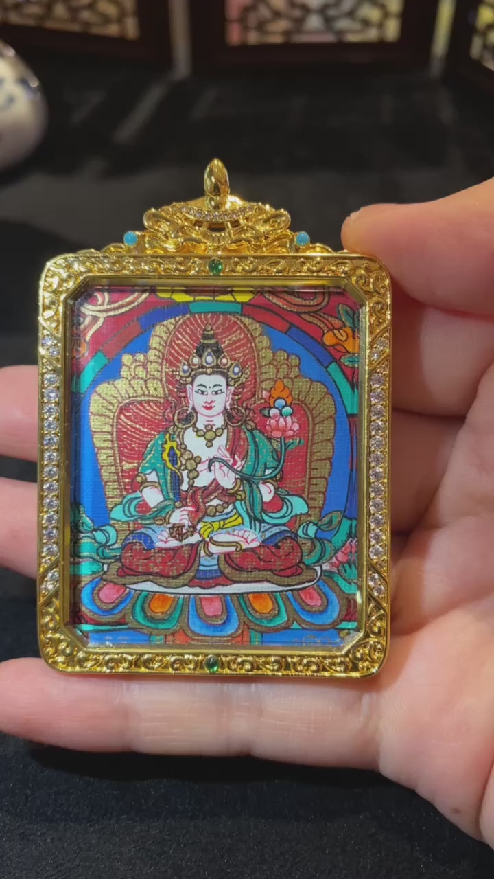 video of hand-painted Samantabhadra Bodhisattva thangka pendant in a gold-plated Tibetan Gawu box, double-sided Buddhist artwork